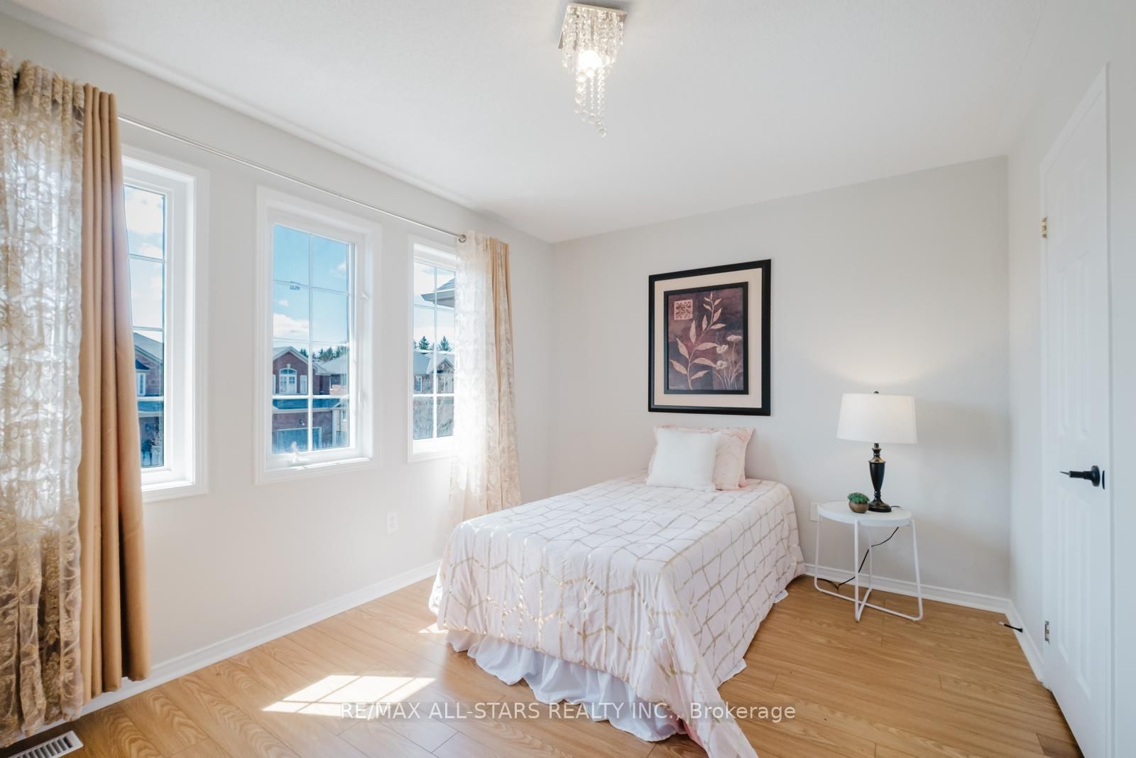 19 Coronet Street • Whitchurch-Stouffville, ON photo 29