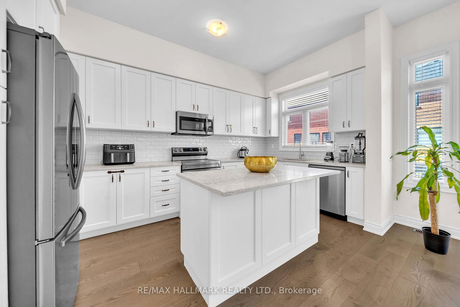 77 Terrain Court • East Gwillimbury, ON photo 13