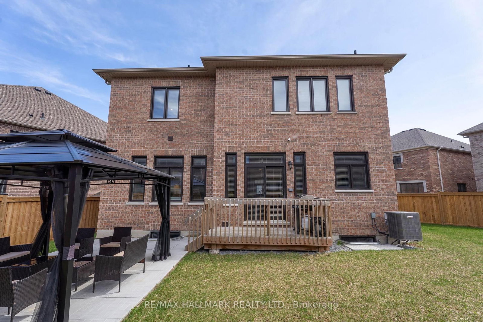 Listing Image 44