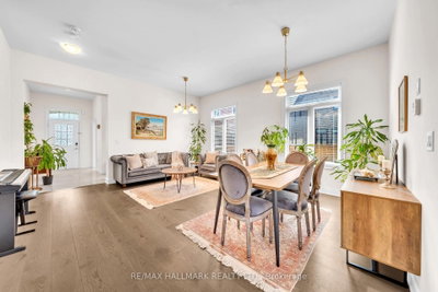 77 Terrain Court • East Gwillimbury, ON photo 6