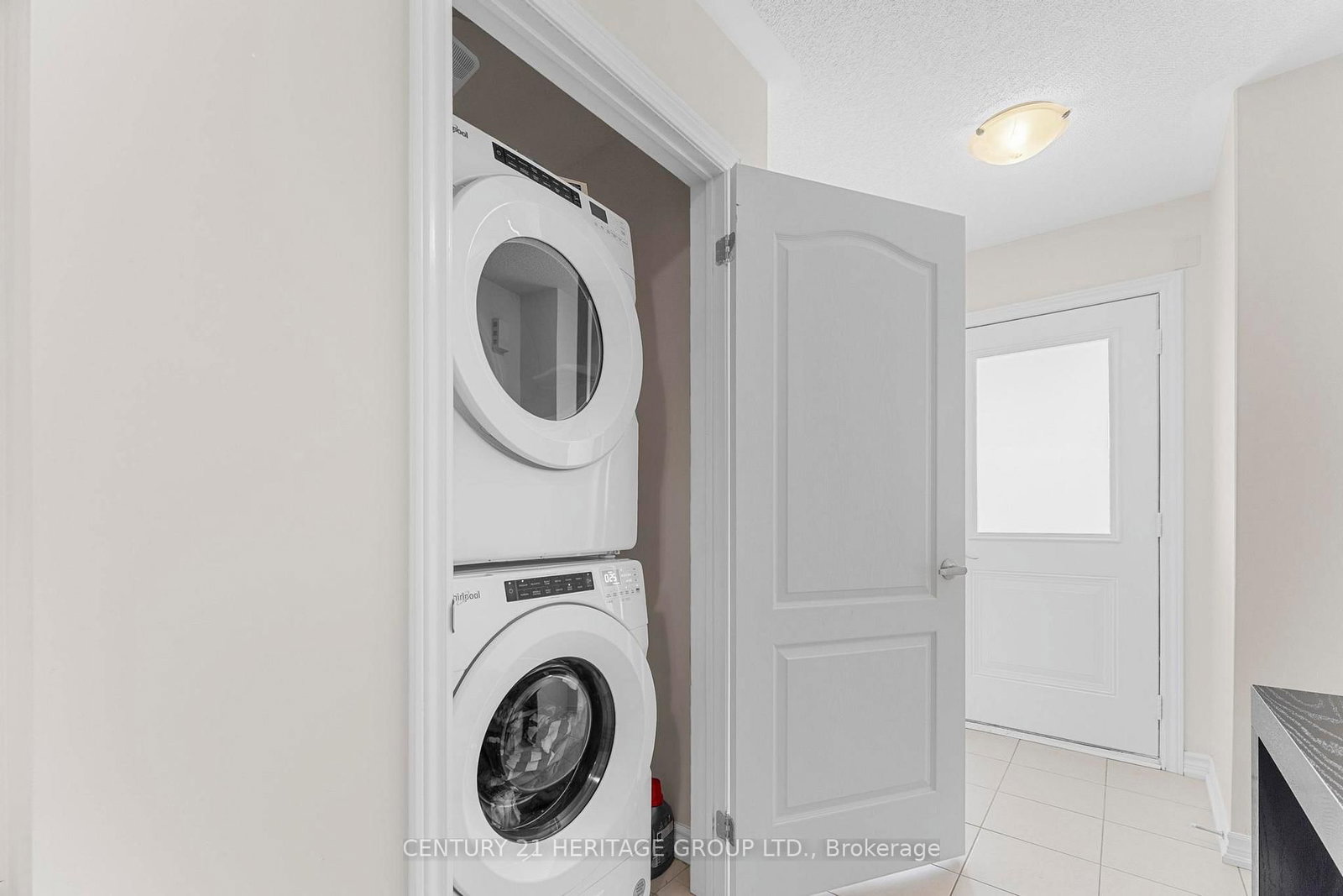219 Boadway Crescent - Photo 8