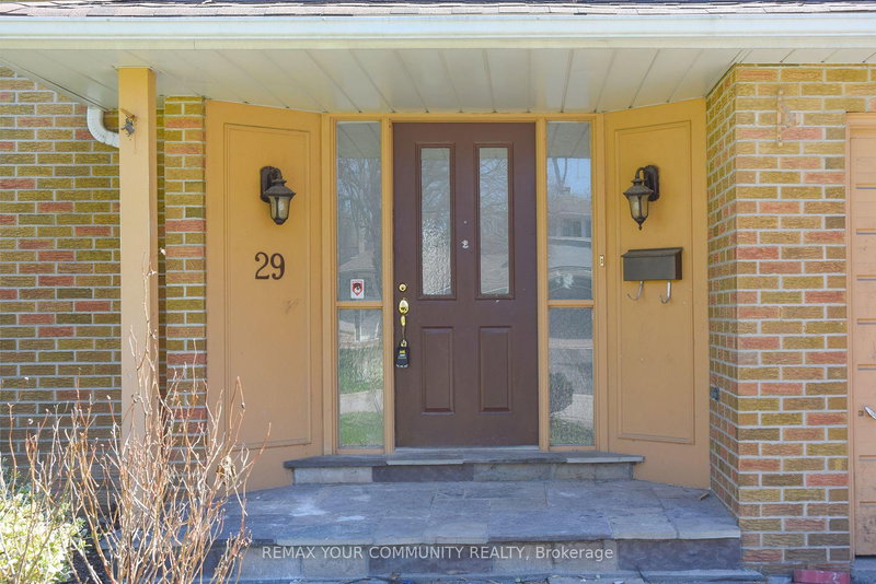 29 Colonsay Rd, Markham, L3T 3E9 | Image 2