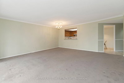 Unit 506 — 5 Weldrick Road W — photo 6