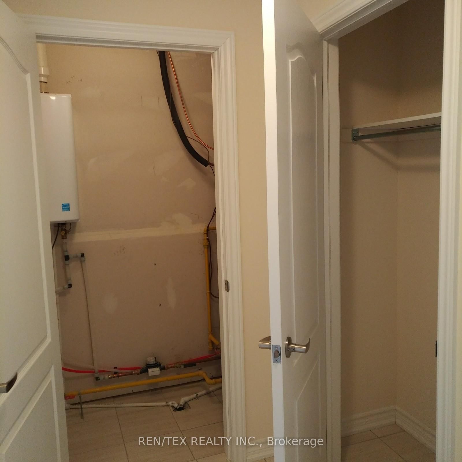 3865 Major Mackenzie Drive W, Unit 211 - Photo 19