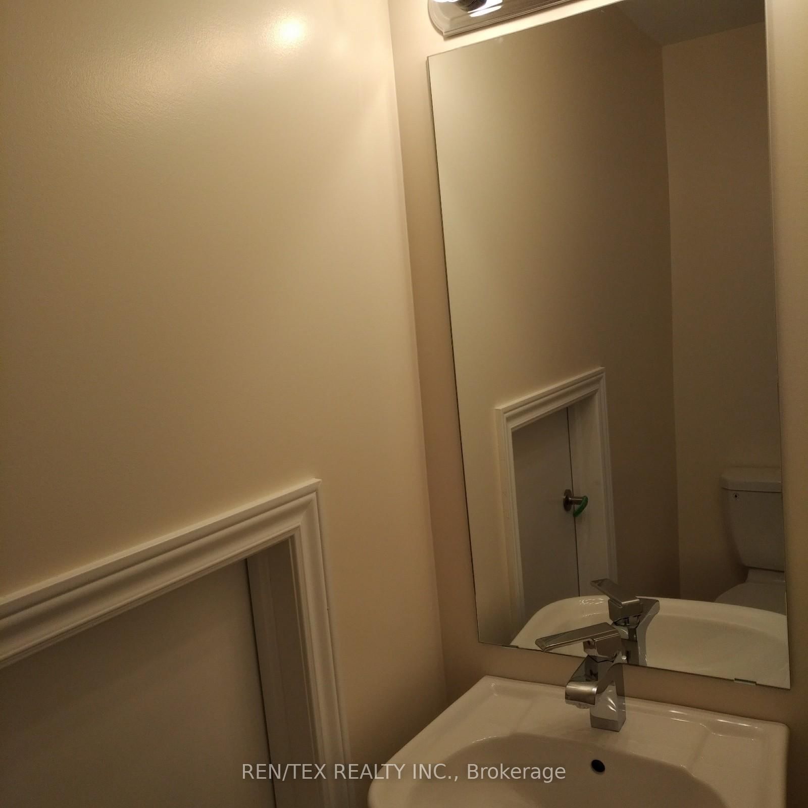 3865 Major Mackenzie Drive W, Unit 211 - Photo 20