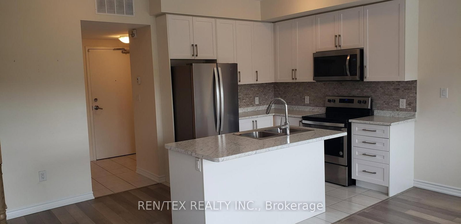 3865 Major Mackenzie Drive W, Unit 211 - Photo 4