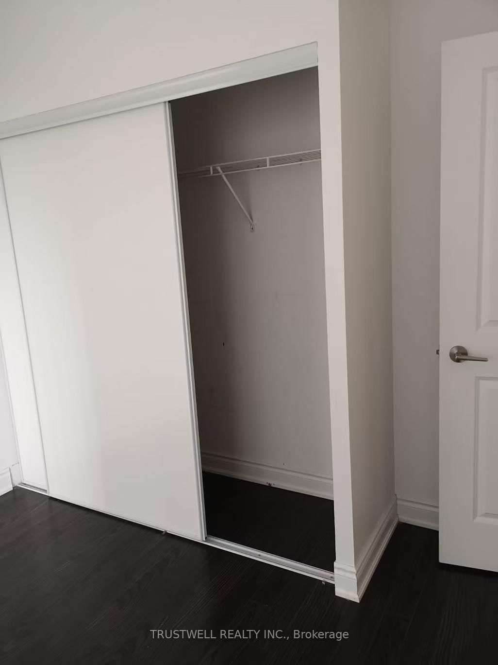 277 South Park Road, Unit 717 - Photo 5
