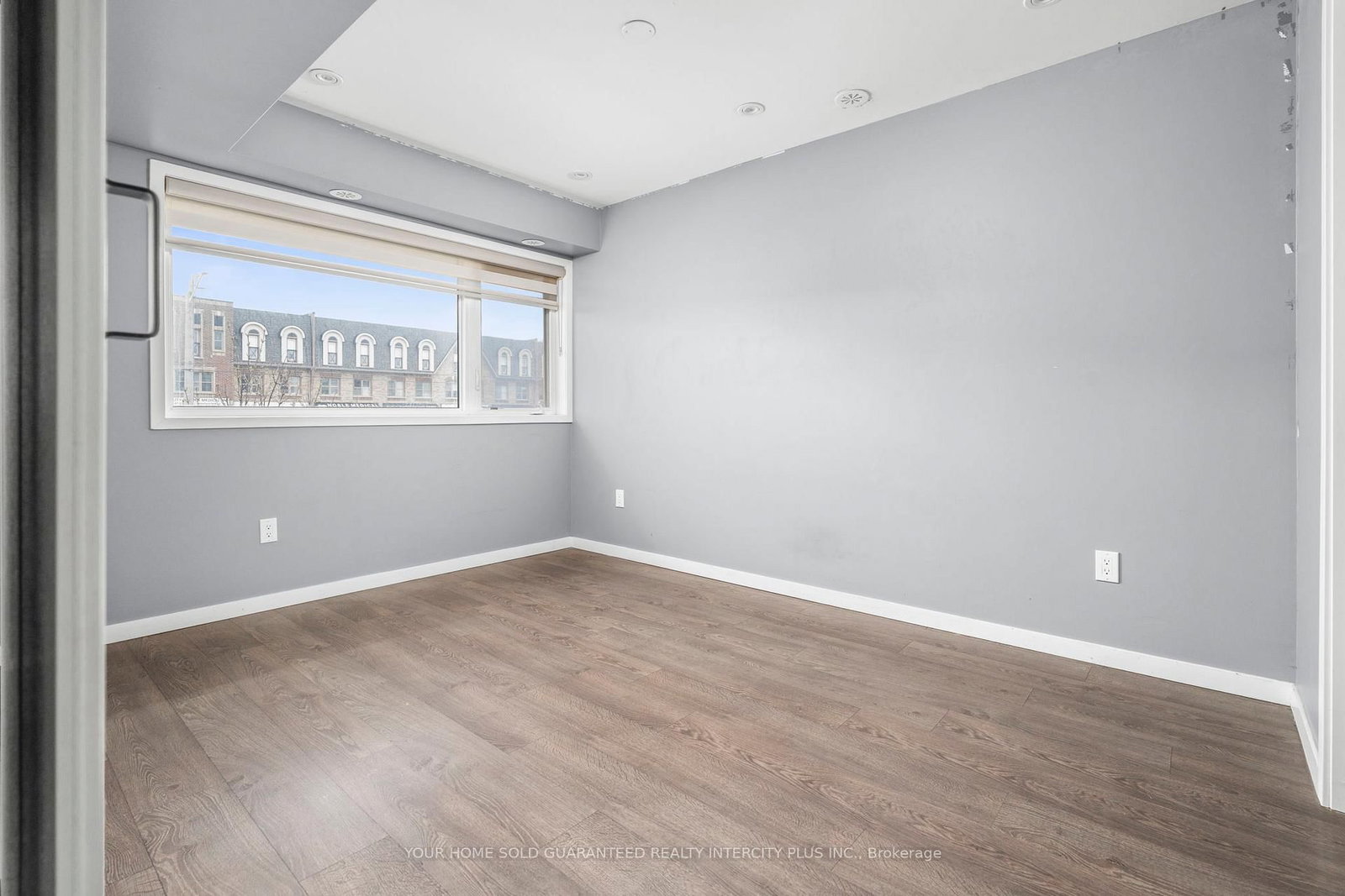 3910 Major Mackenzie Drive - Photo 8