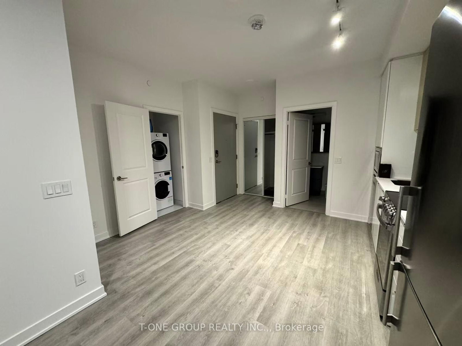 50 Upper Mall Way, Unit 2707 - Photo 7