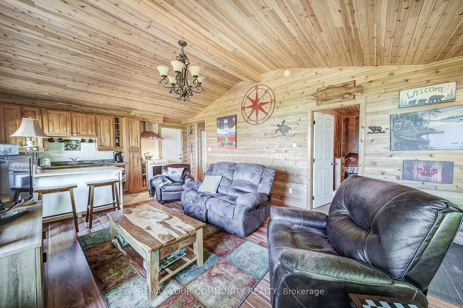 1623 Chief Joseph Snake Road • Georgina Islands, ON photo 9