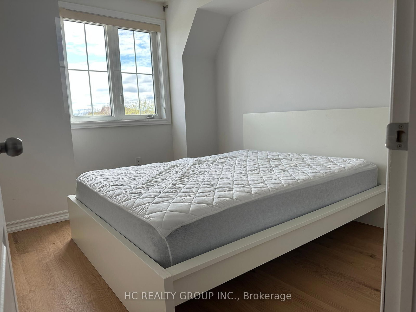 181 Parktree Drive, Unit 21-3rd floor bedroom - Photo 10