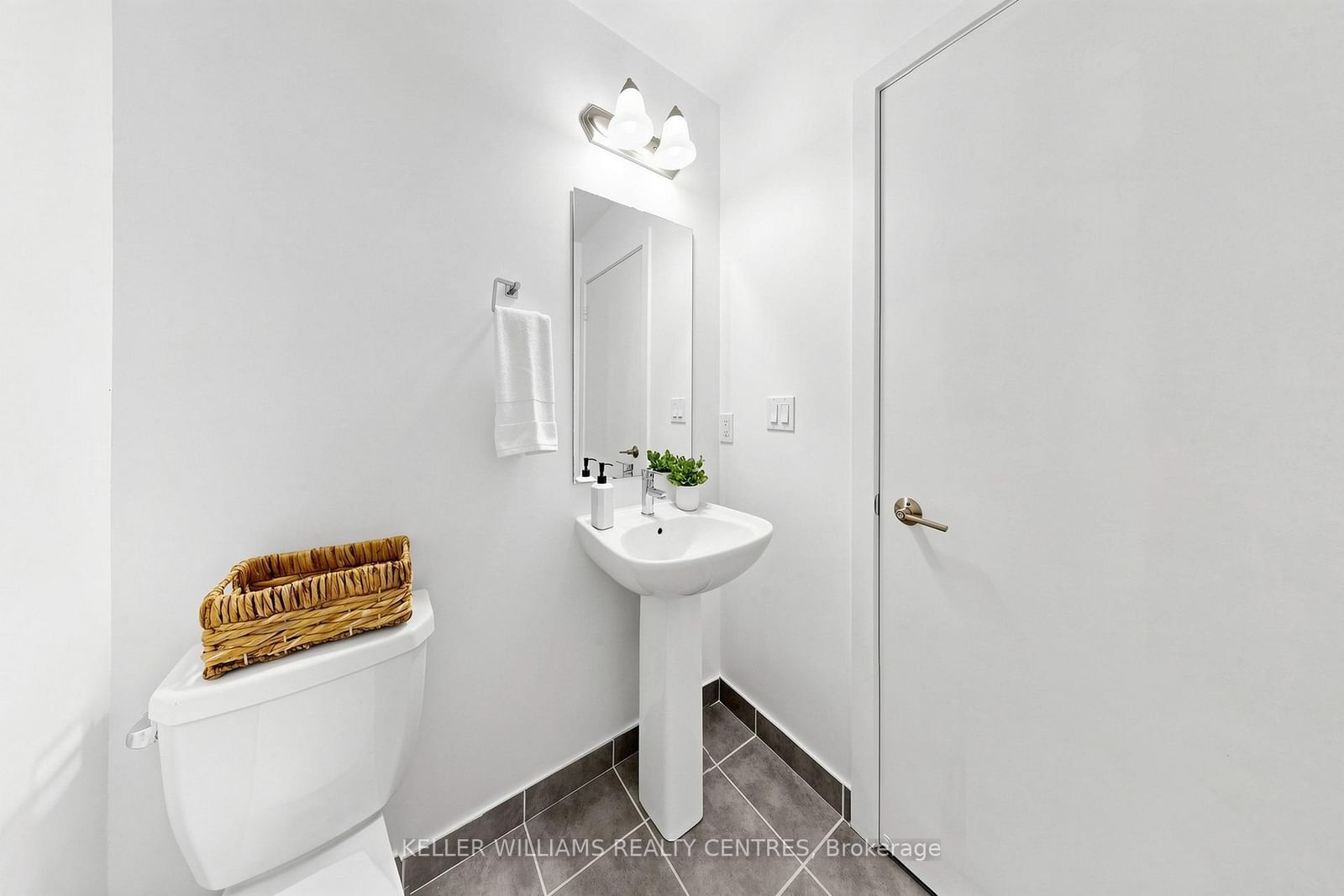 555 William Graham Drive • #101 • Aurora, ON photo 21