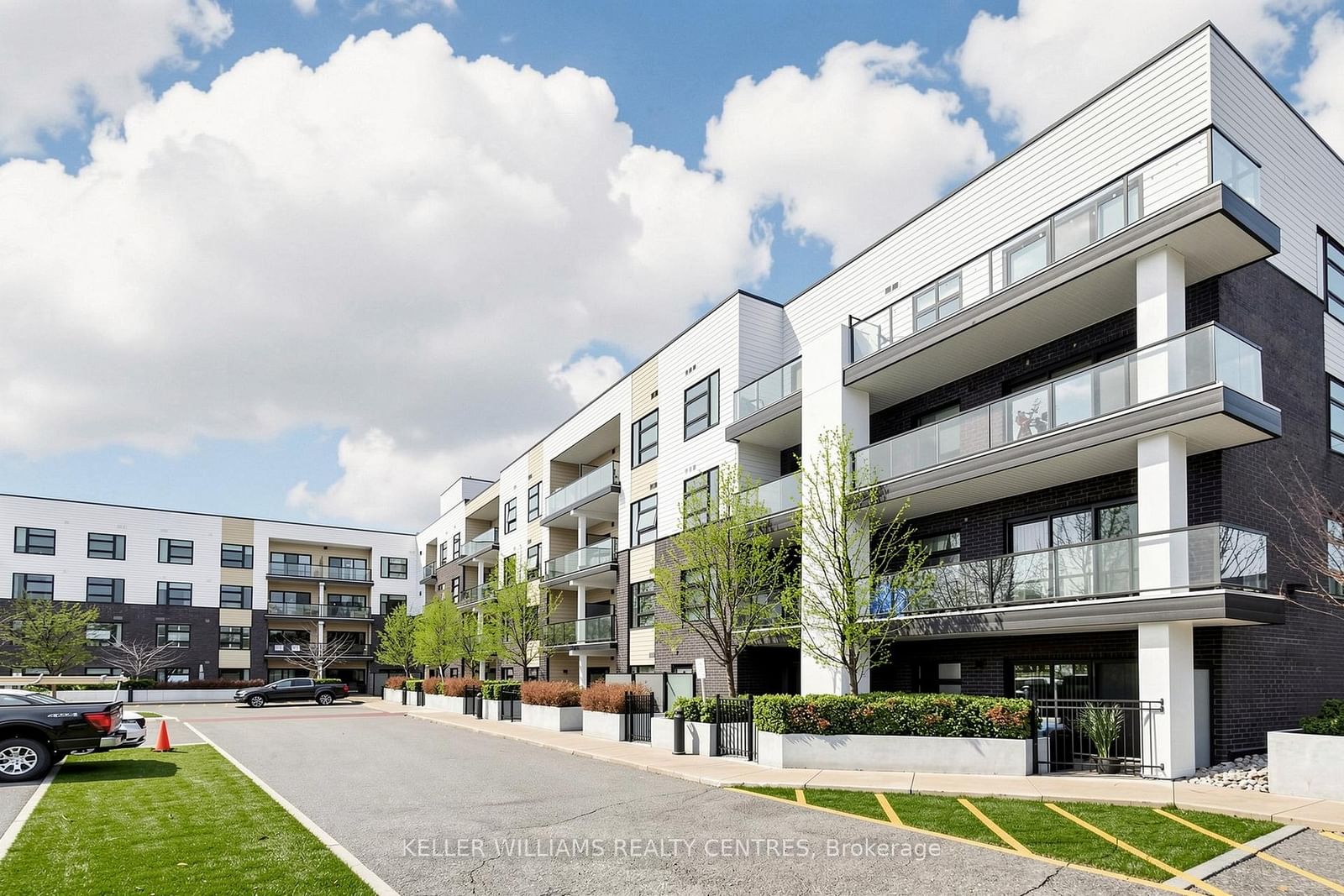555 William Graham Drive • #101 • Aurora, ON photo 3