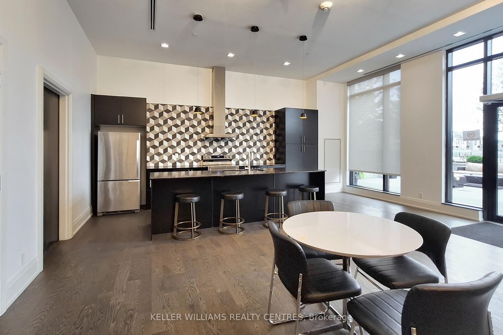 555 William Graham Drive • #101 • Aurora, ON photo 43