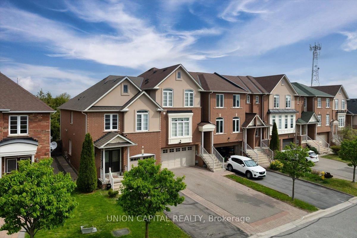 18 Honeywood Road • Vaughan, ON photo 4