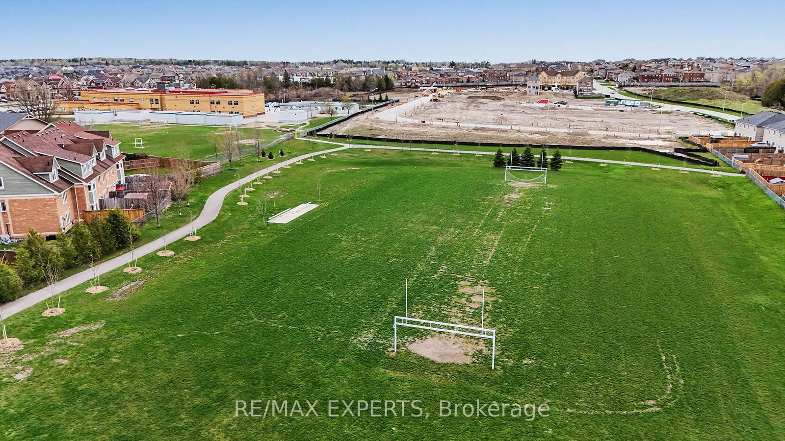 1261 Benson Street • Innisfil, ON photo 32