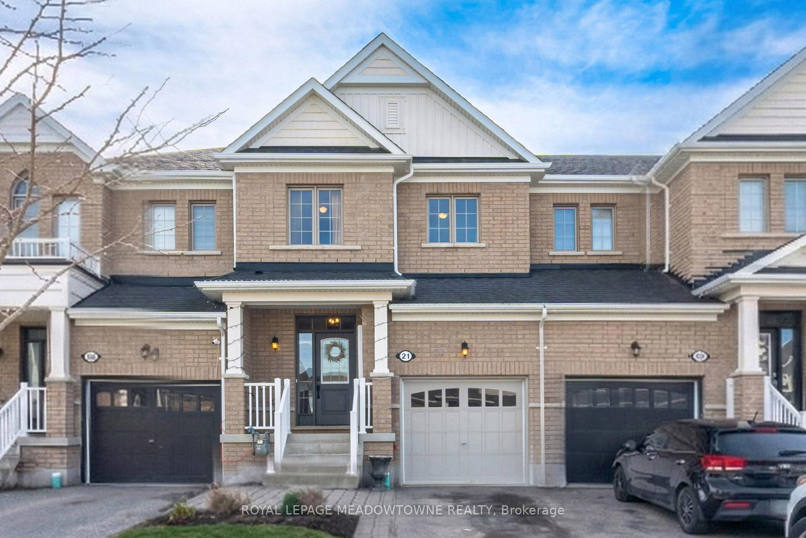Townhouse for sale at 21 Sharpe Crescent, New Tecumseth, Ontario, L0G 1W0 - Tottenham - MLS: N13067950