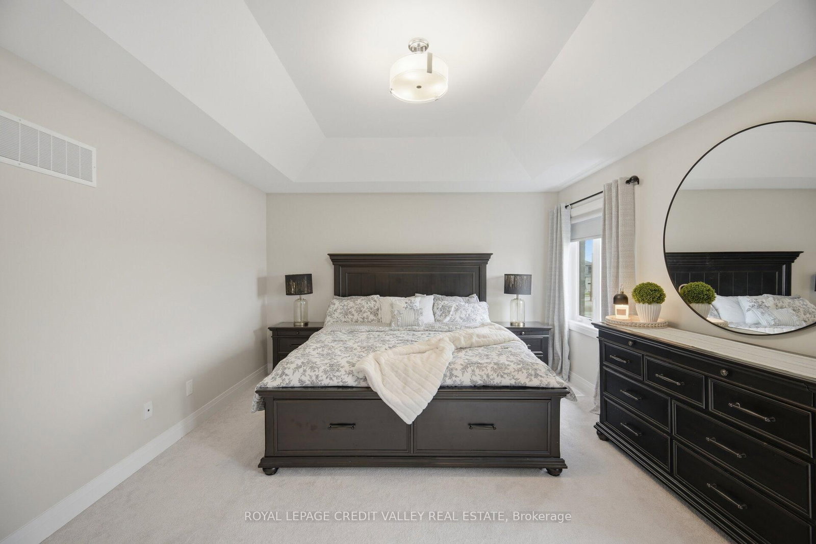 34 Felhazi Trail S • Essa, ON photo 27