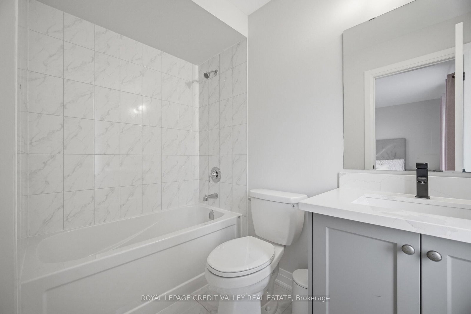 34 Felhazi Trail S • Essa, ON photo 35