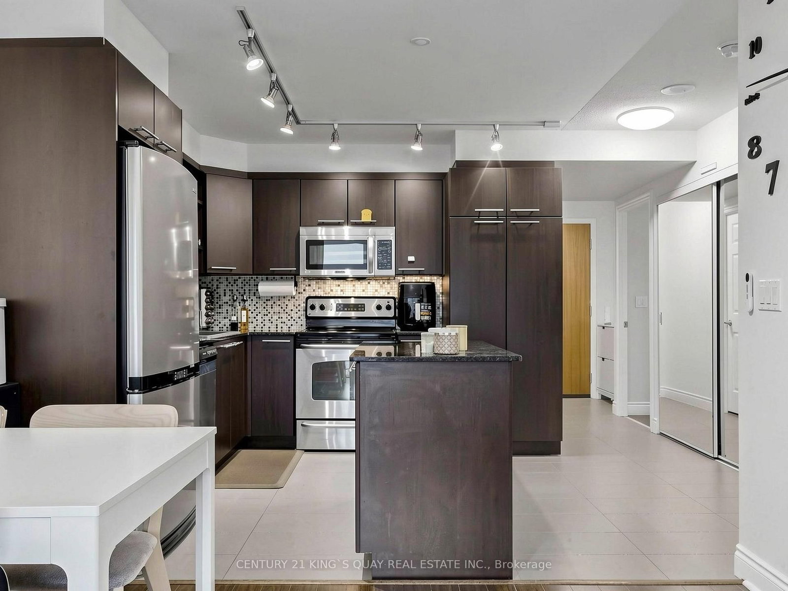 37 Galleria Parkway, Unit 602 - Photo 16