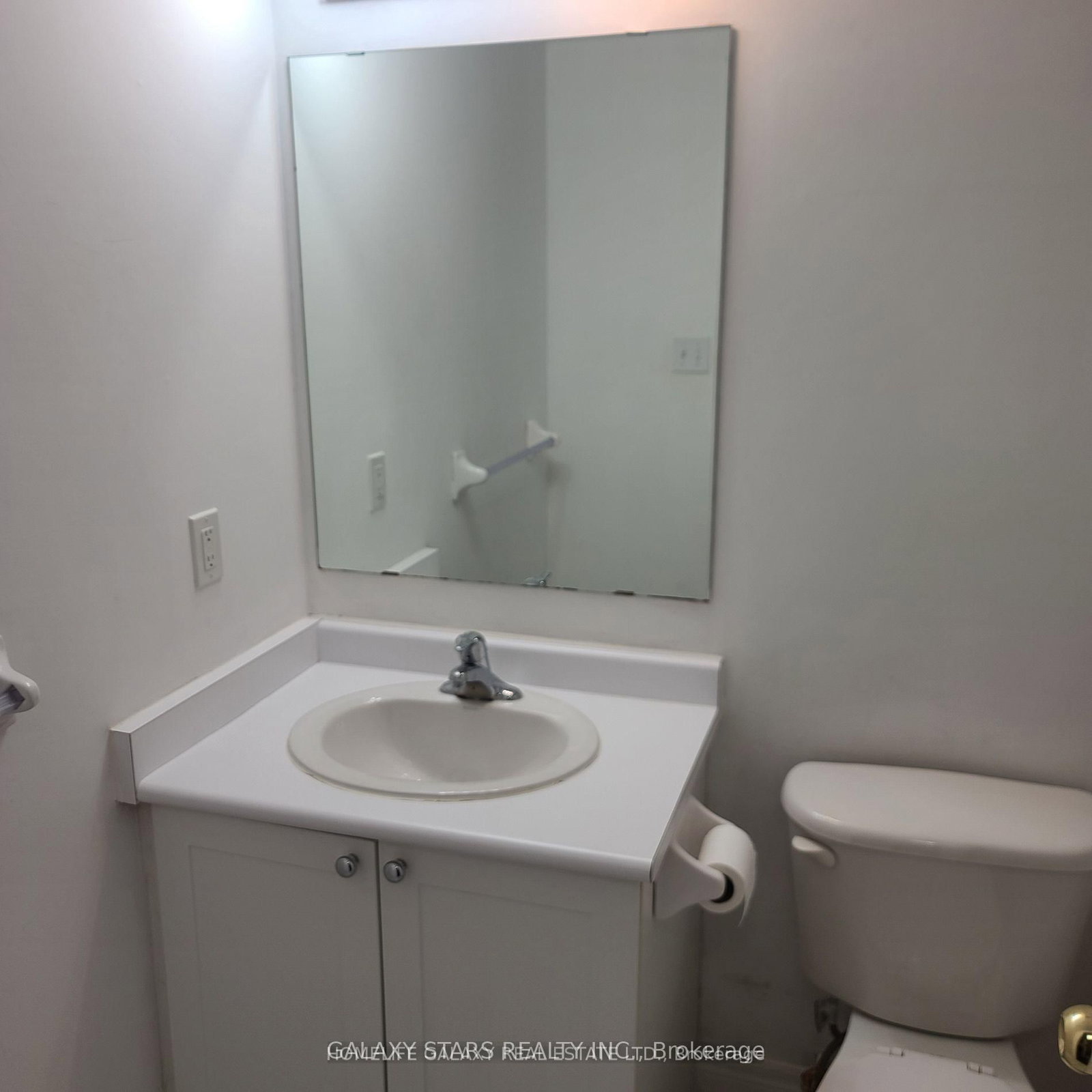 7428 Markham Road, Unit 402 - Photo 8