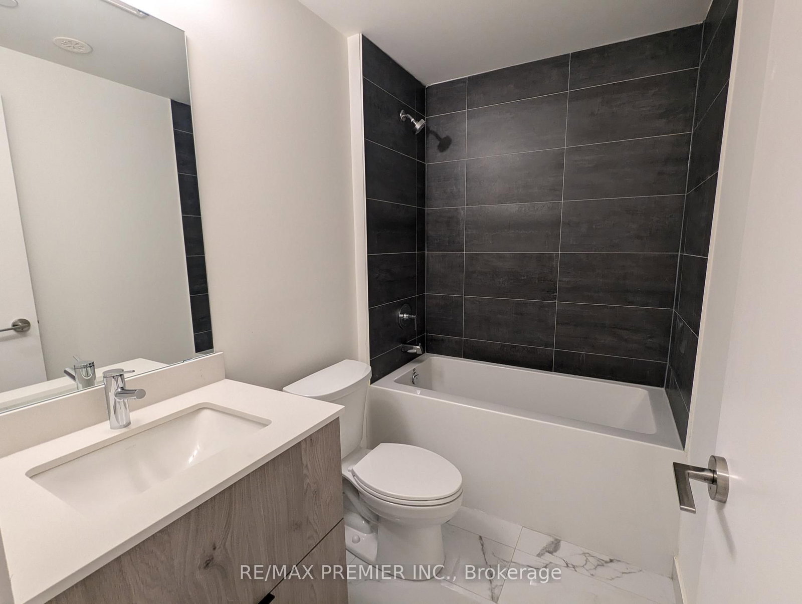 9 Steckley House Lane, Unit 513 - Photo 11