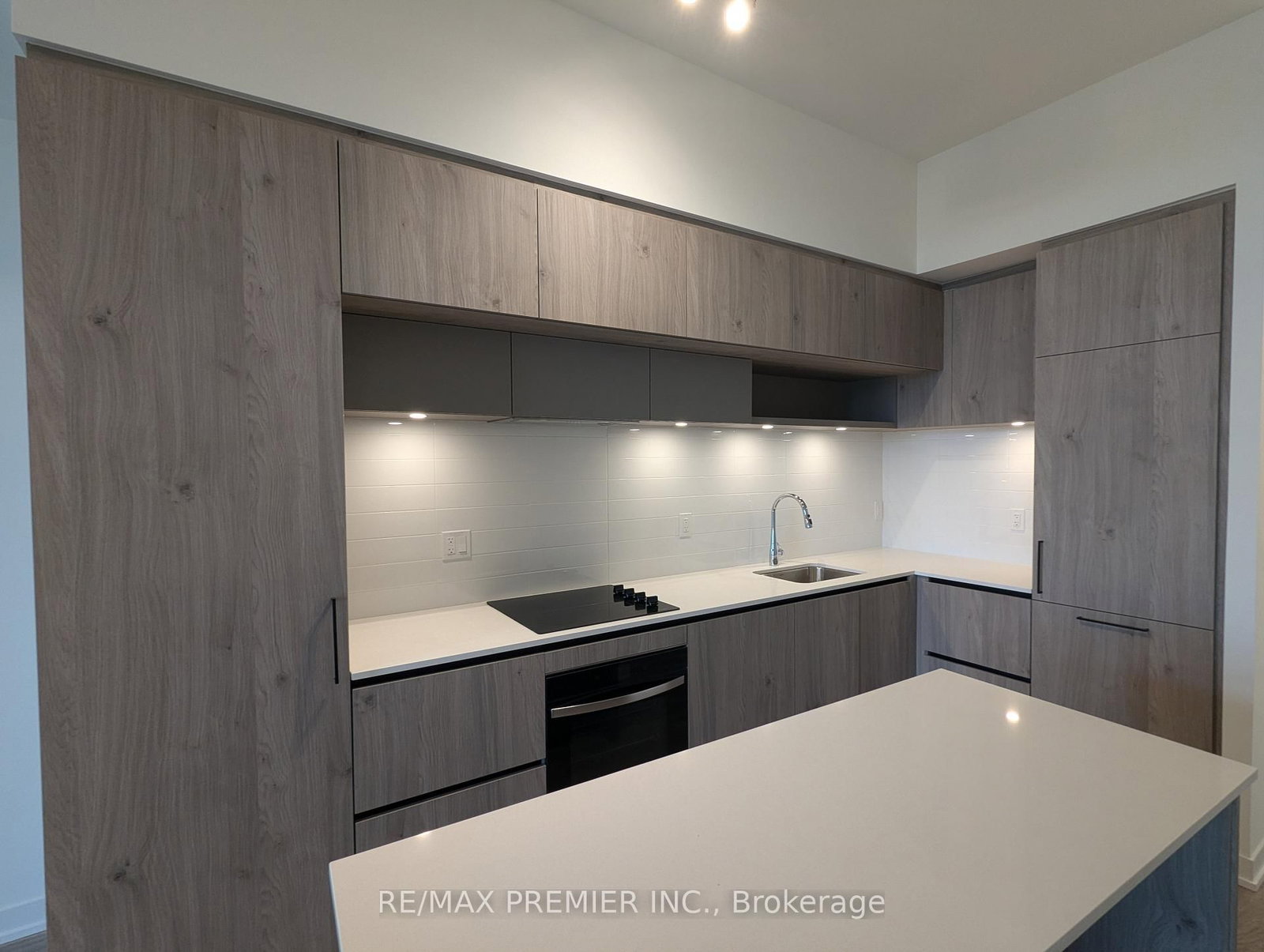 9 Steckley House Lane, Unit 513 - Photo 5