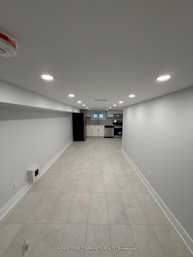 5 (BSMT) - 88 Spruce Street W