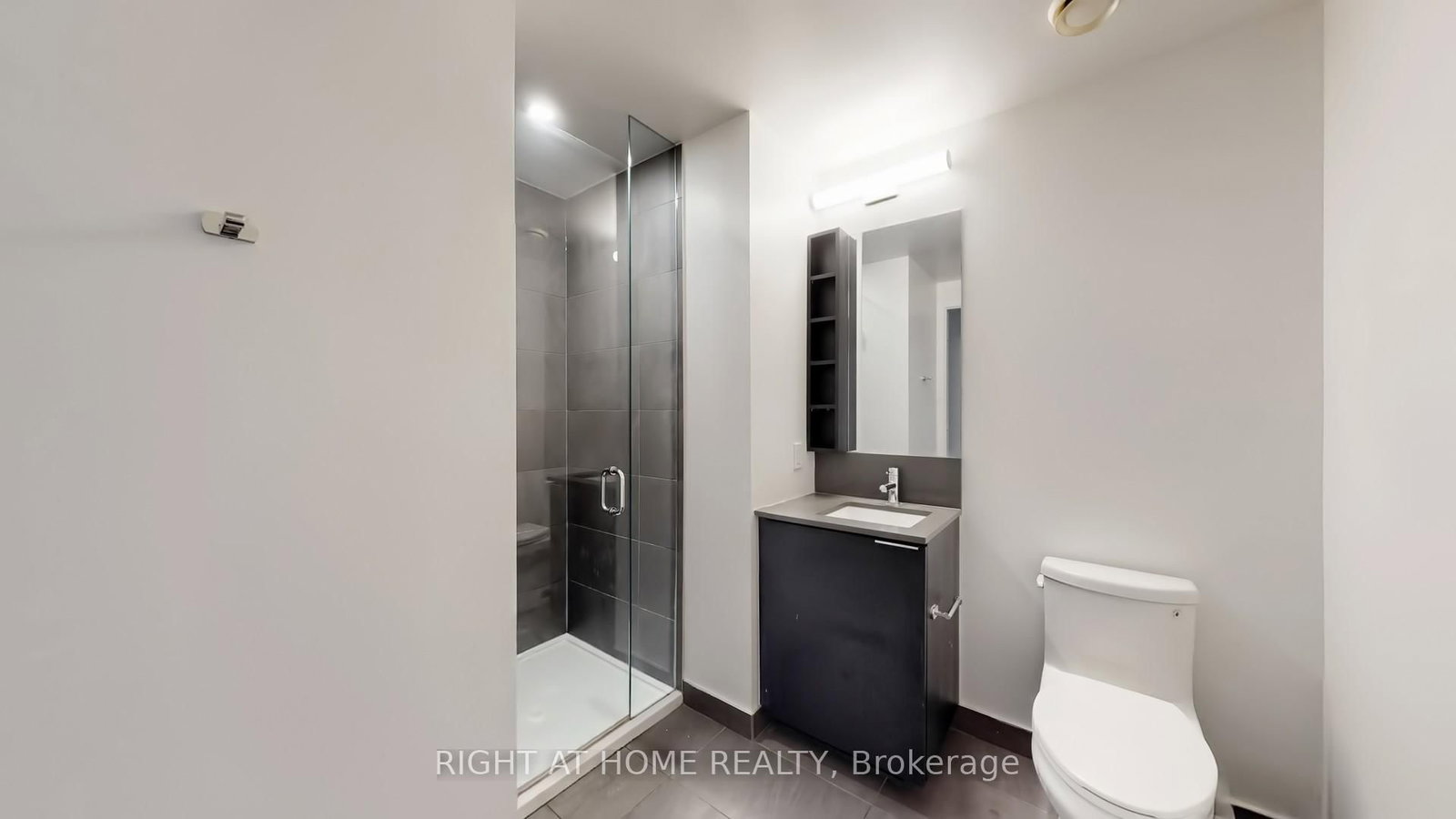 1000 Portage Parkway, Unit 902 - Photo 32