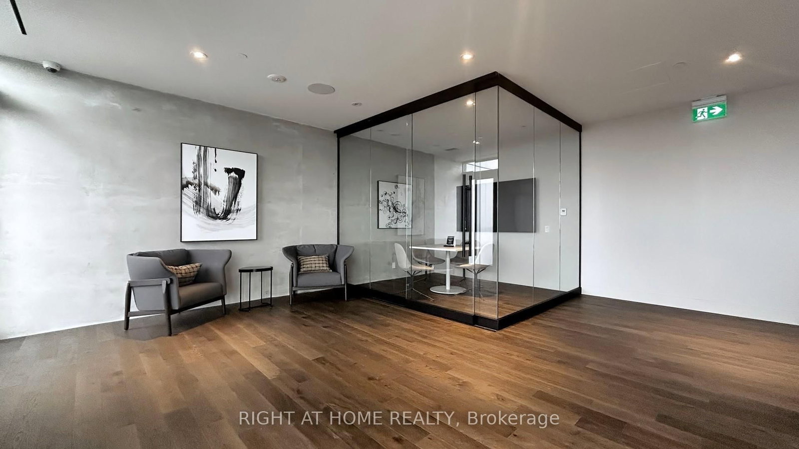 1000 Portage Parkway, Unit 902 - Photo 44