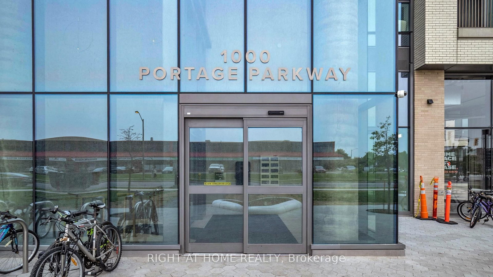 1000 Portage Parkway, Unit 902 - Photo 5