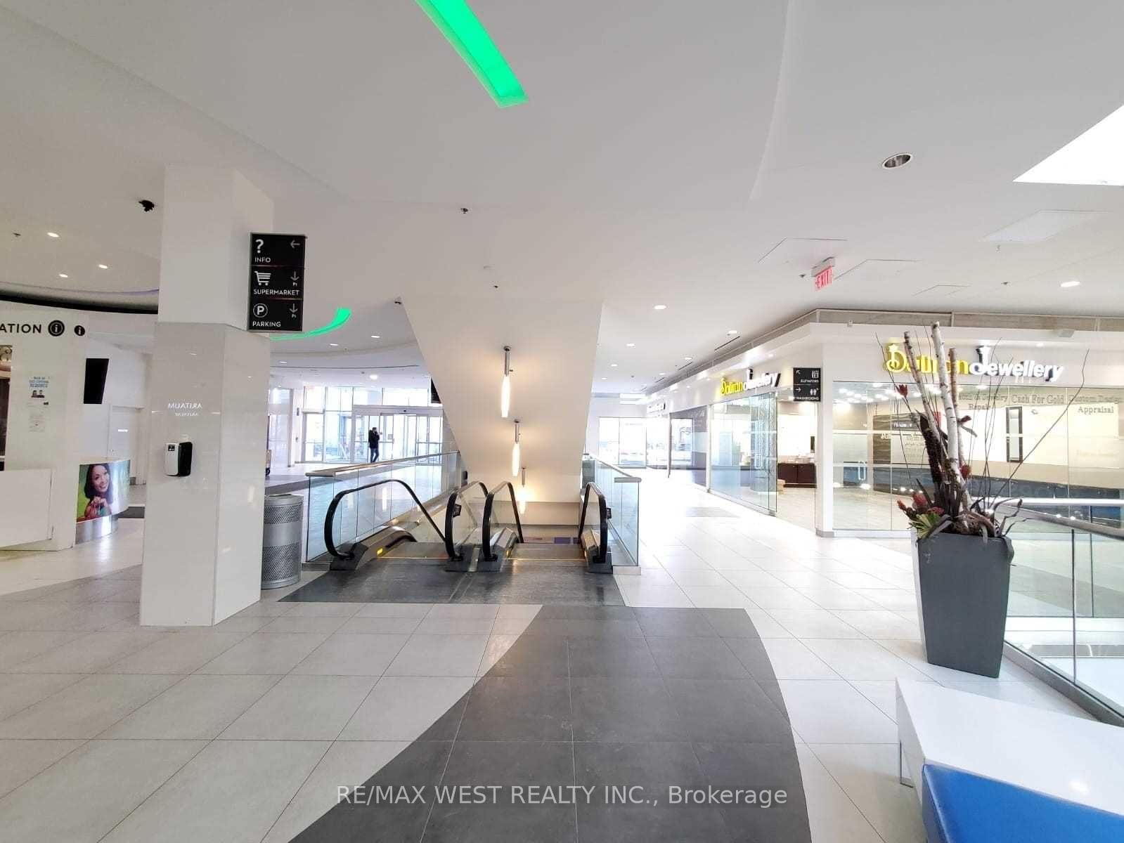 7181 Yonge Street, Unit 94 - Photo 5