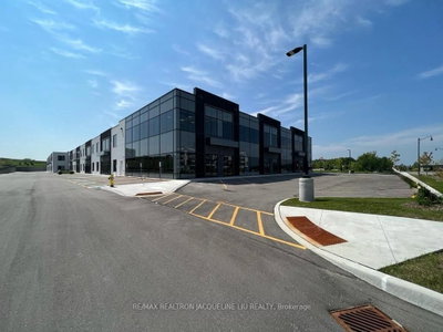 Office for sale at 3-45 Eric T Smith Way, Aurora, Ontario, L4G 0Z6 - Bayview Southeast - MLS: N13071034