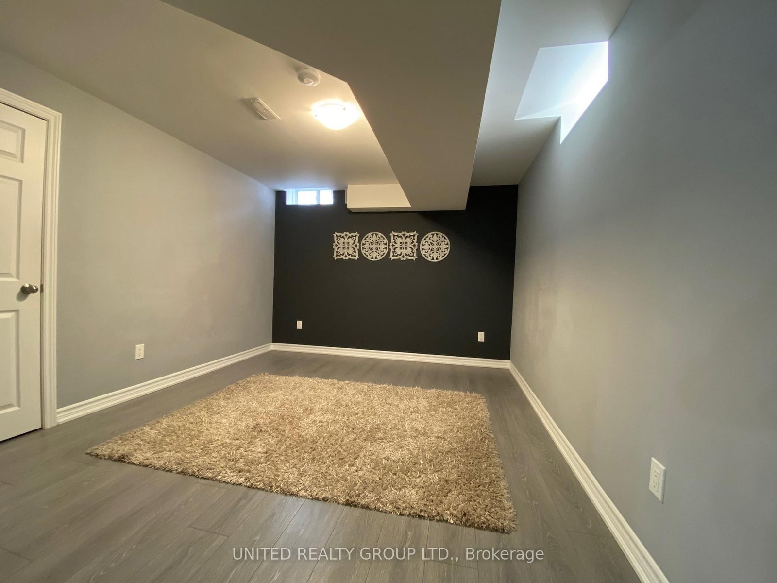 271 Wardlaw Place, Unit Basement - Photo 4