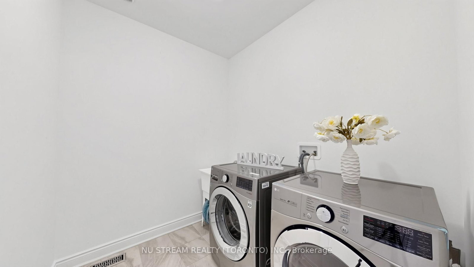 89 Hartney Drive • Richmond Hill, ON photo 46