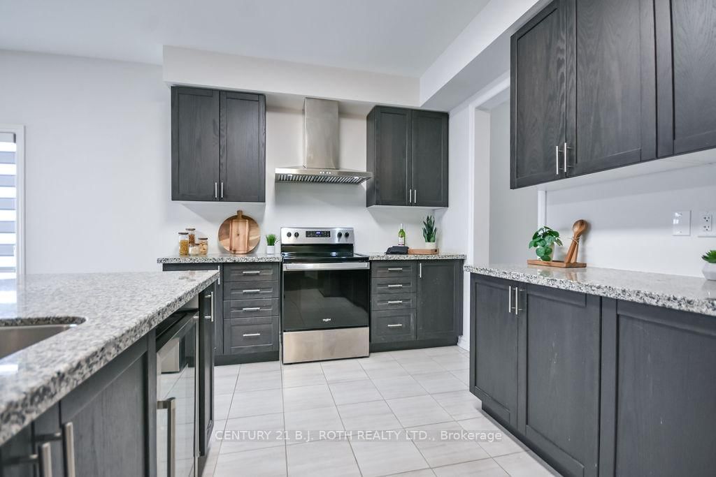 1521 Broderick Street • Innisfil, ON photo 13