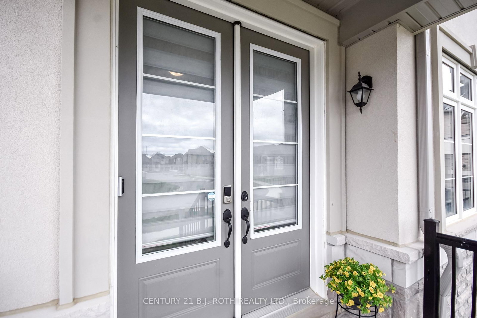 1521 Broderick Street • Innisfil, ON photo 4