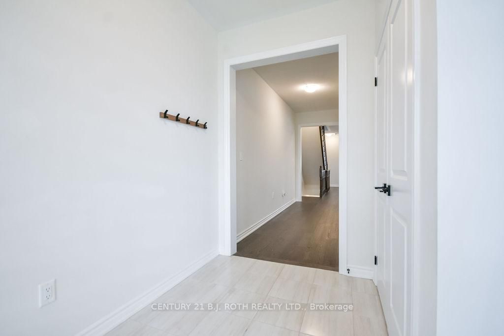 1521 Broderick Street • Innisfil, ON photo 6
