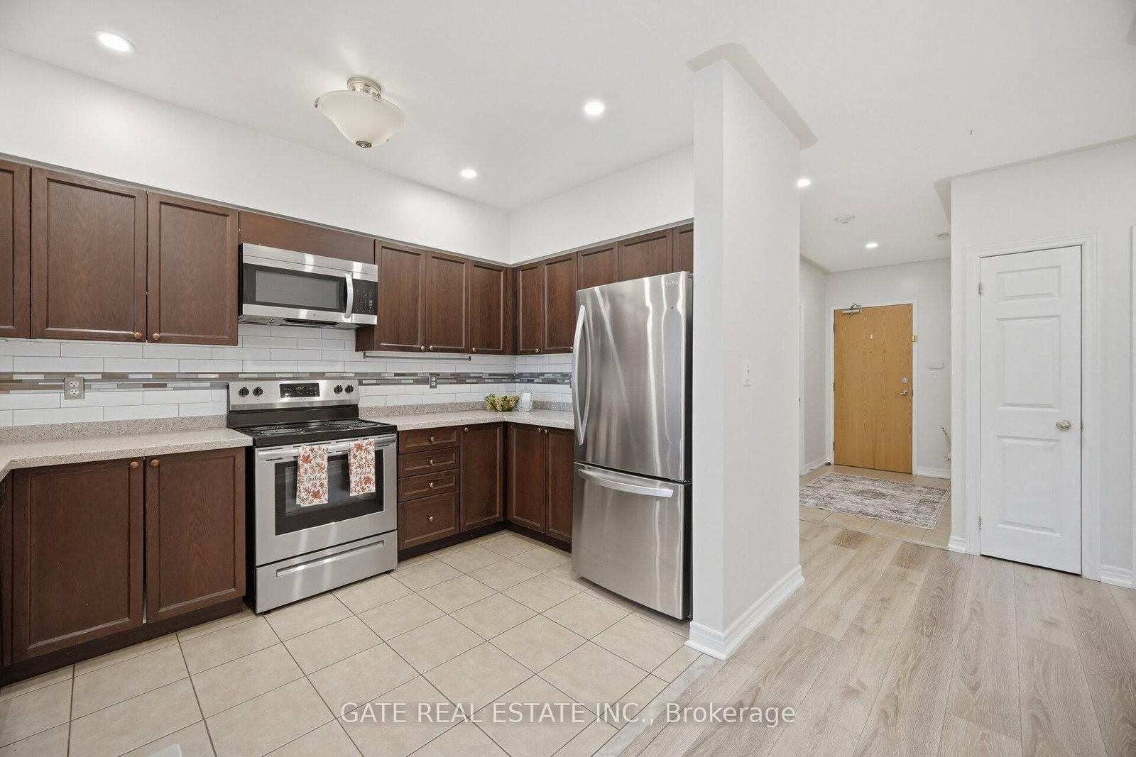 7340 Markham Road, Unit 104 - Photo 10