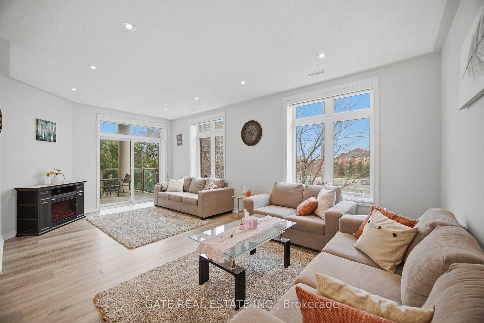 7340 Markham Road, Unit 104 - Photo 19