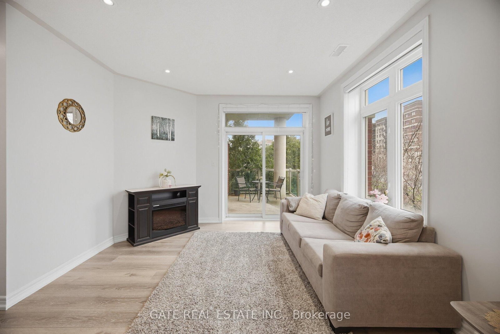 7340 Markham Road, Unit 104 - Photo 20