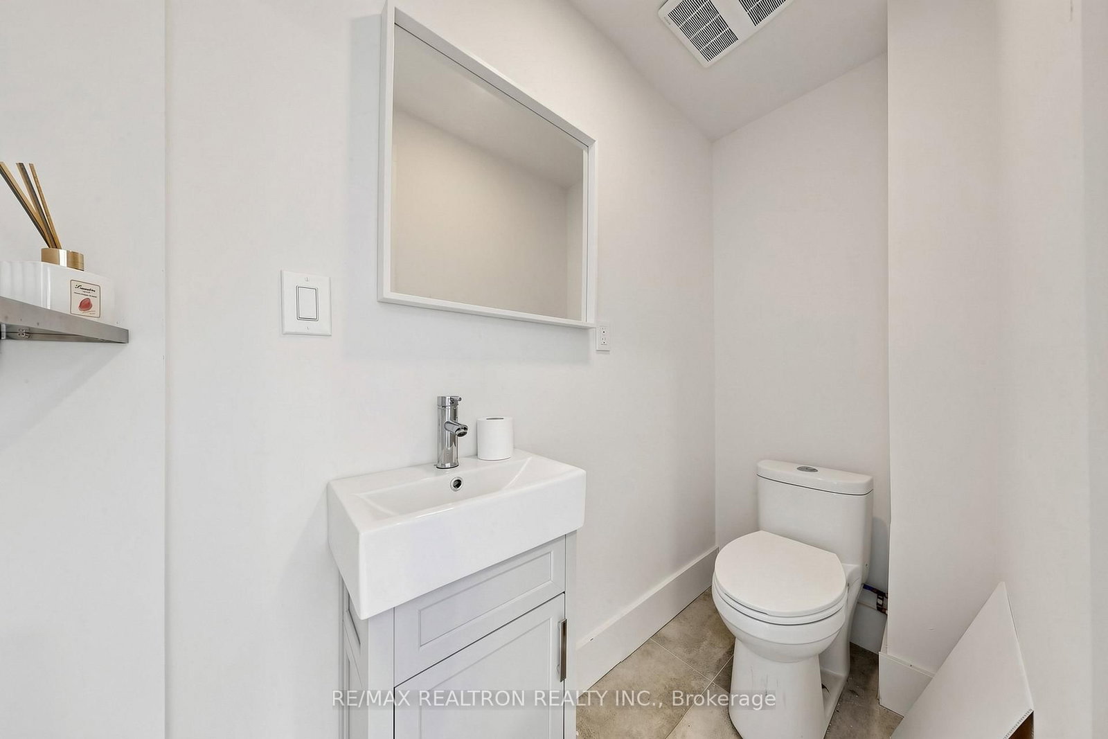 352 Main Street N, Unit 1 - Photo 19