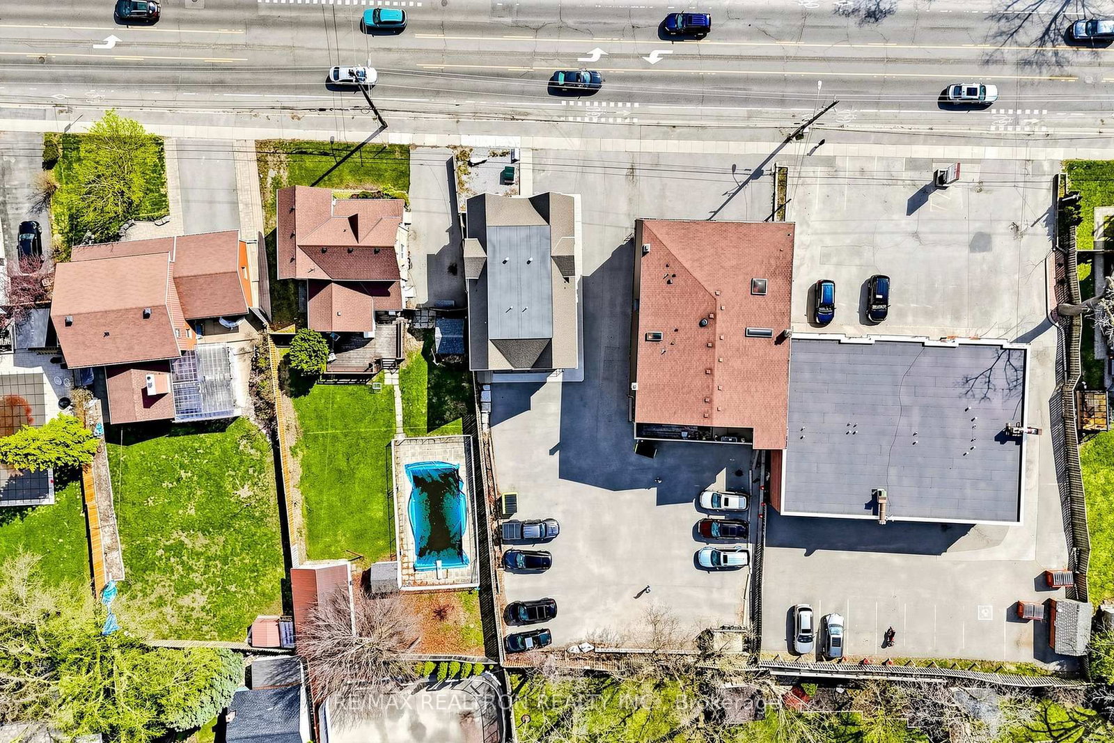 352 Main Street N, Unit 1 - Photo 26