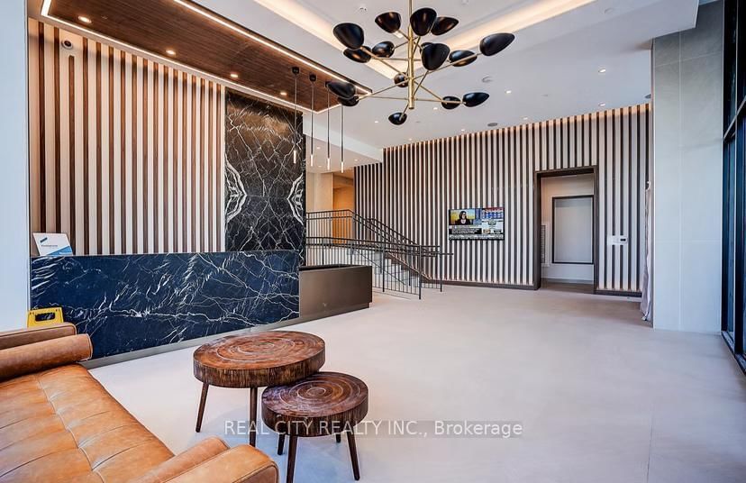 8188 Yonge Street, Unit 512 - Photo 3