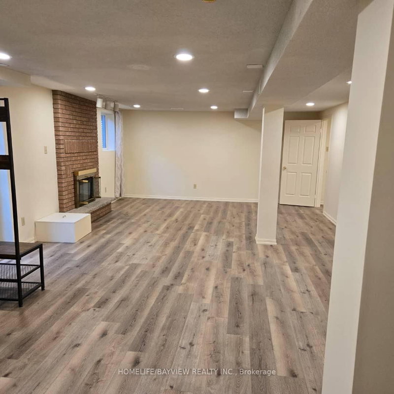 BSMNT - 64 Brookshire Circ, Markham, L3T 7B3 | Image 3