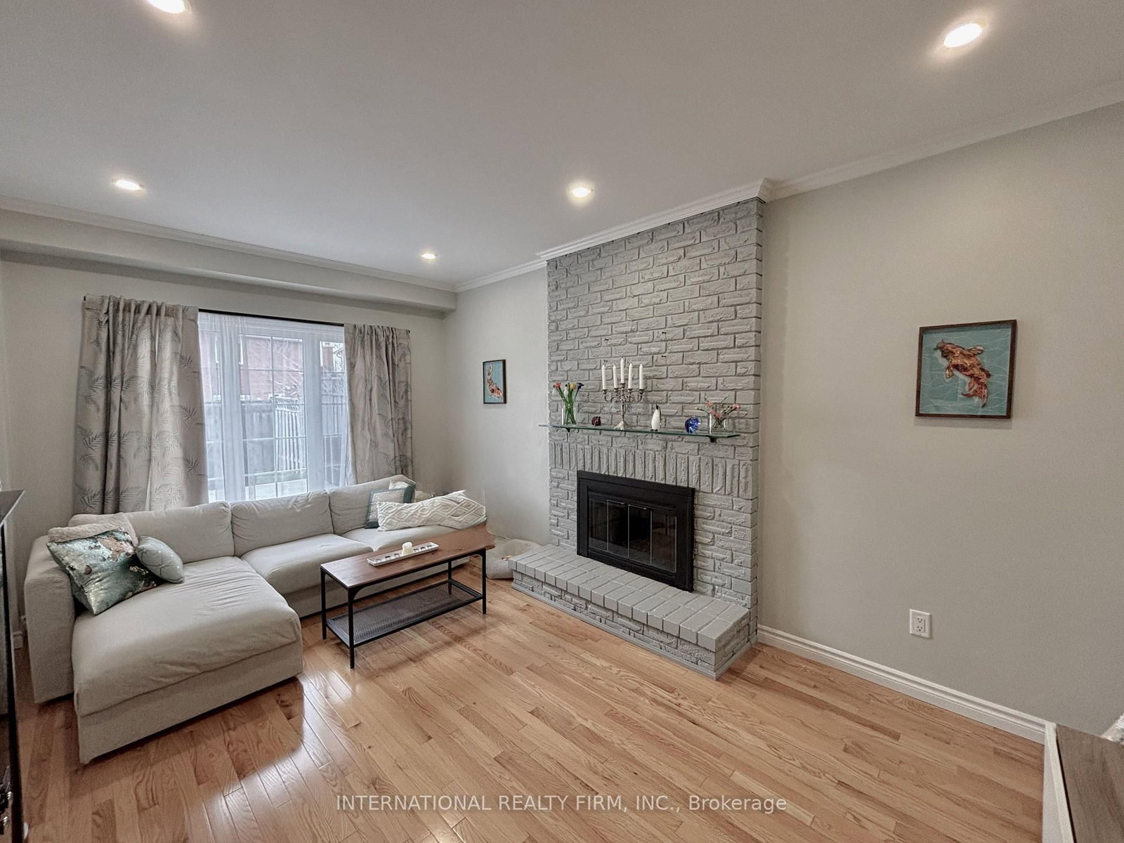 168 Willow Lane • Newmarket, ON photo 16
