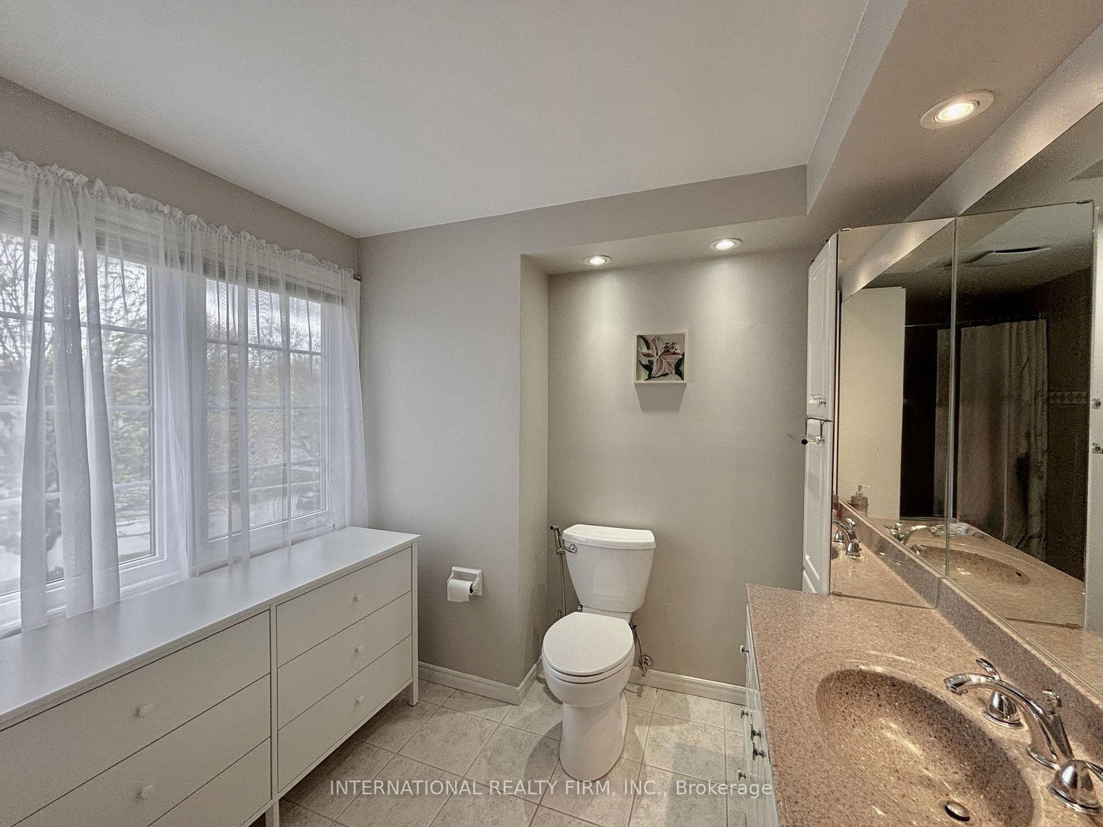 168 Willow Lane • Newmarket, ON photo 17