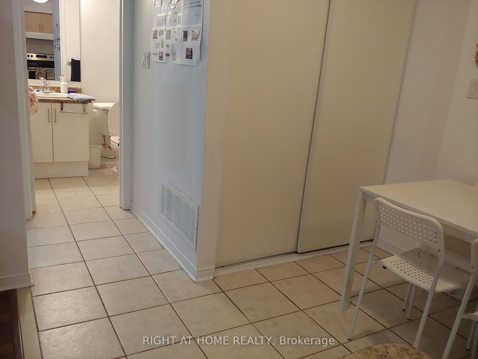 310 John Street, Unit 162 - Photo 24