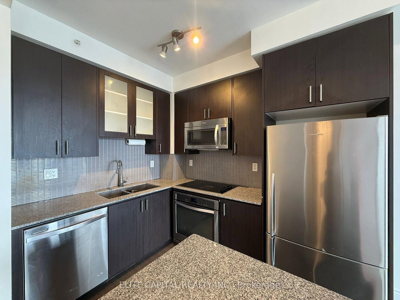 9088 Yonge Street, Unit 1109 - Photo 5