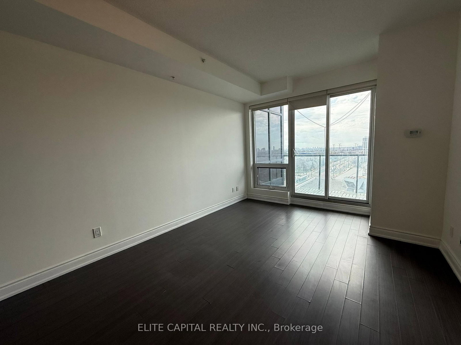 9088 Yonge Street, Unit 1109 - Photo 6